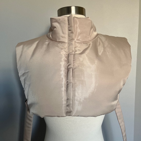 COS Padded Puffer Mock Neck Cropped Vest Insert Scarf Pink Layer underneath coat - Picture 1 of 9